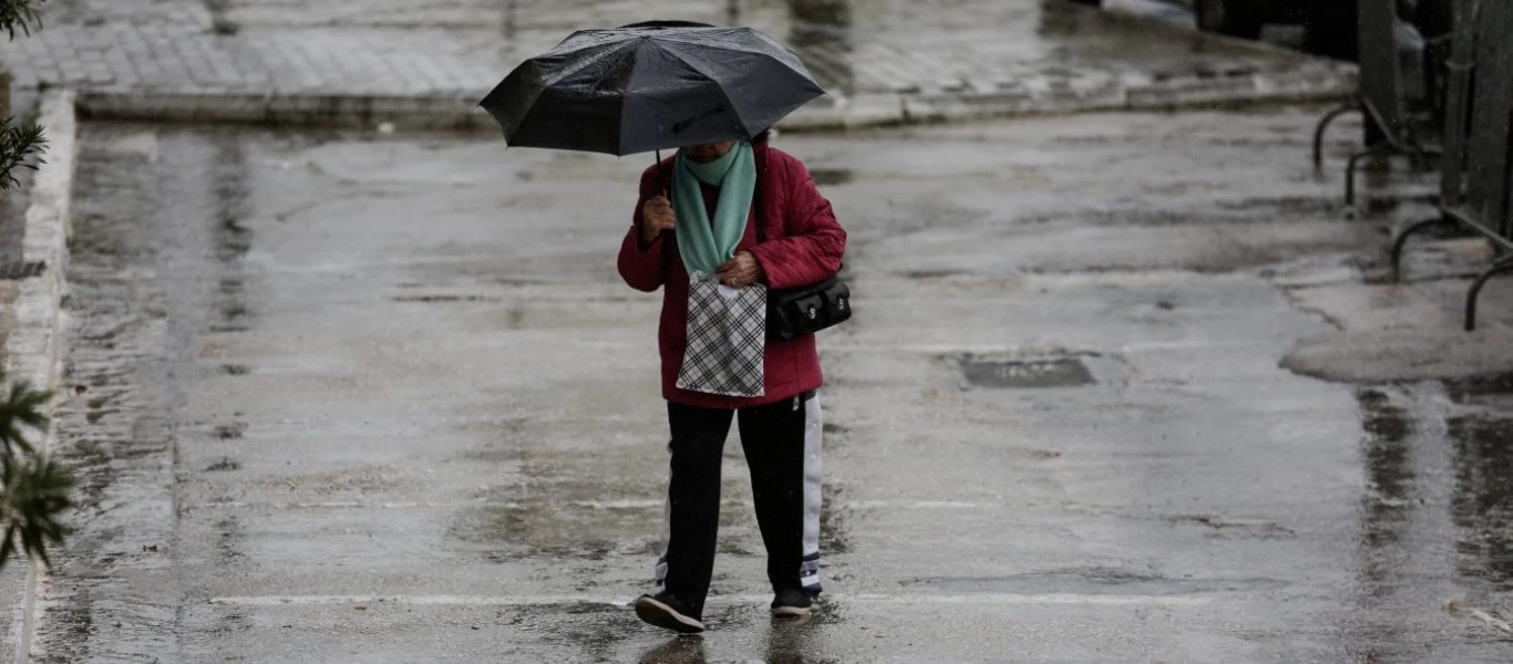 Χειμωνιάτικο το σκηνικό του καιρού αύριο με πτώση της θερμοκρασίας - Σε ποιες περιοχές θα βρέξει (χάρτες)